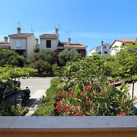 2 By Interhome Apartament