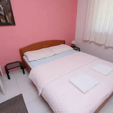 2 By Interhome Appartement *
