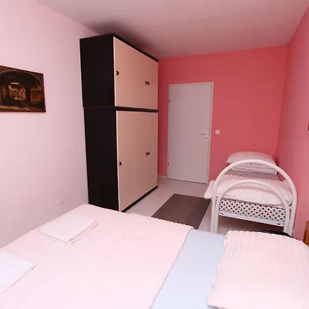 2 By Interhome * Rovinj