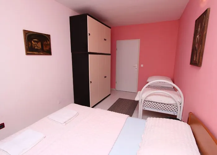 2 By Interhome * Rovinj